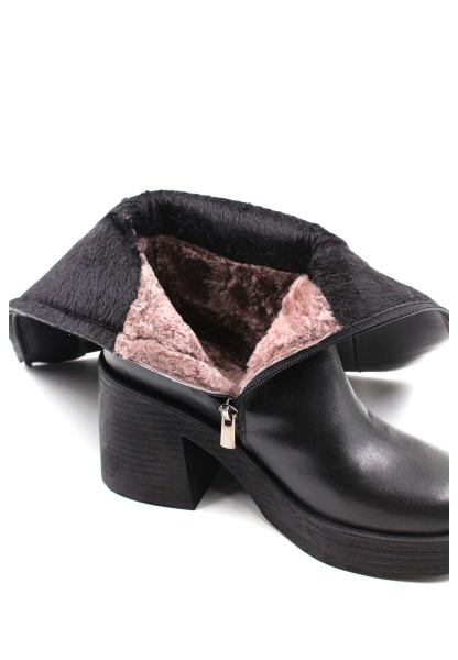 Tugerdi Siyah İçi Yarım Kürklü Hakiki Deri Fermuarlı Termo Taban Kadın Çizme TG092172526166413