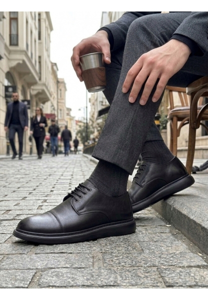 Tugerdi Siyah Kapaklı Burun Bağcıklı Hafif Siyah Taban Erkek Oxford Ayakkabı TGE230153