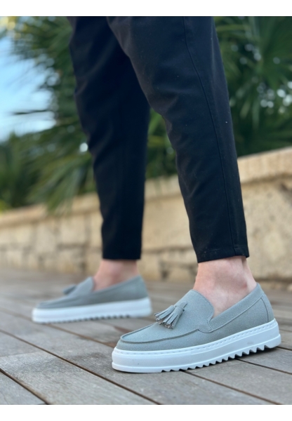 Tugerdi Gri Süet Püsküllü Bağcıksız Hafif Yüksek Taban Tarz Günlük Erkek Ayakkabı TGE2302975852