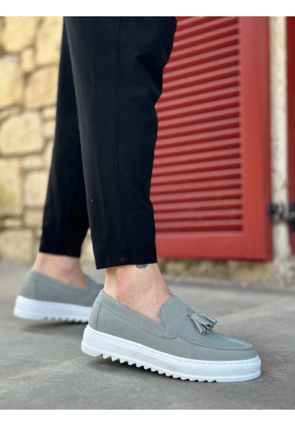 Tugerdi Gri Süet Püsküllü Bağcıksız Hafif Yüksek Taban Tarz Günlük Erkek Ayakkabı TGE2302975852