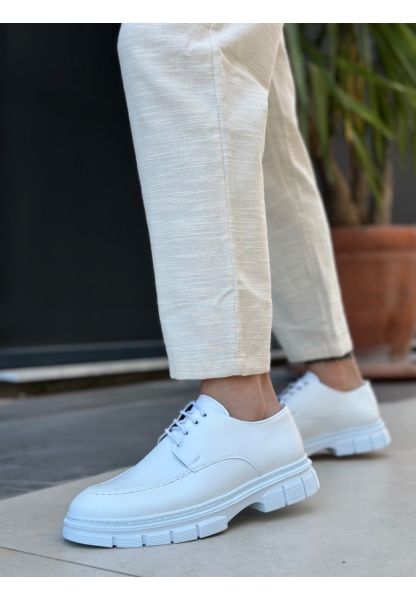 Tugerdi Beyaz Rugan Bağcıklı Hafif Yüksek Taban Tarz Casual Erkek Ayakkabı TGE230387