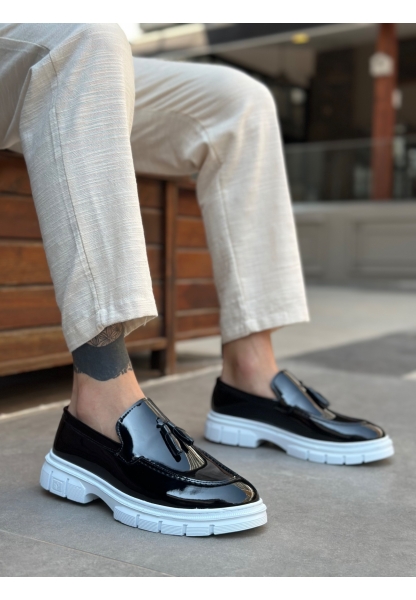 Tugerdi Siyah Rugan Hafif Yüksek Taban Klasik Parlak Püsküllü Tarz Erkek Ayakkabı TGE230390	