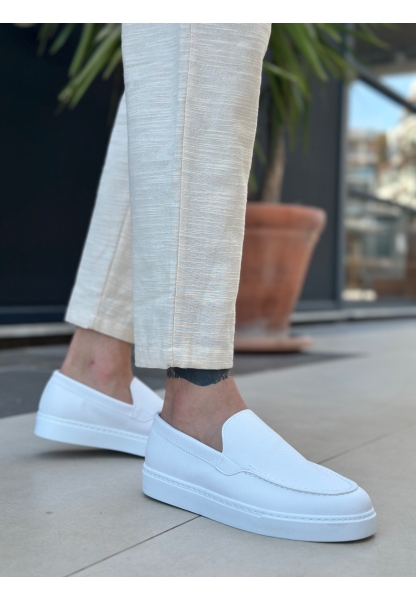 Tugerdi Beyaz Hafif Yüksek Taban Bağcıksız Tarz Erkek Ayakkabı TGE230391