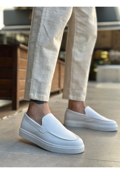 Tugerdi Beyaz Hafif Yüksek Taban Bağcıksız Tarz Erkek Ayakkabı TGE230391