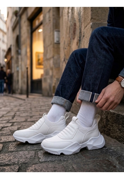 Tugerdi Beyaz Bağcıksız Rahat Hafif Yüksek Taban Erkek Spor Yarım Bilek Bot TGE230552