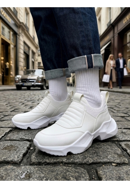 Tugerdi Beyaz Bağcıksız Rahat Hafif Yüksek Taban Erkek Spor Yarım Bilek Bot TGE230552