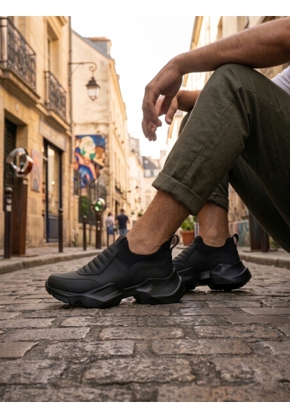 Tugerdi Siyah Bağcıksız Rahat Hafif Yüksek Siyah Taban Tarz Erkek Spor Yarım Bilek Bot TGE230552