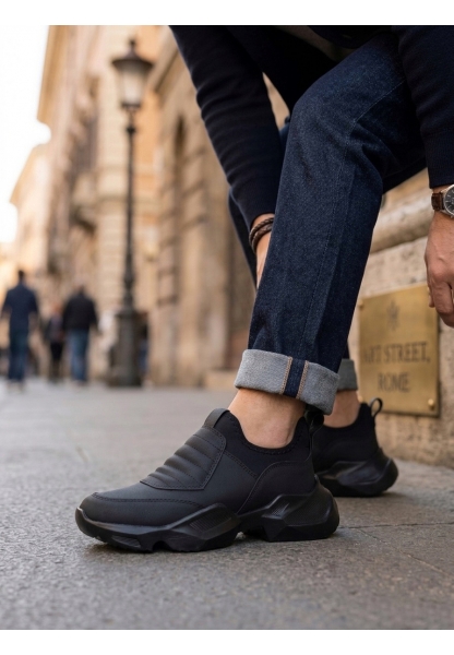 Tugerdi Siyah Bağcıksız Rahat Hafif Yüksek Siyah Taban Tarz Erkek Spor Yarım Bilek Bot TGE230552