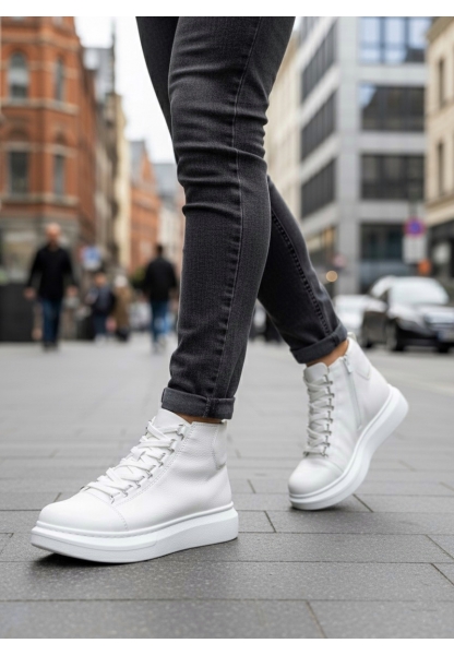 Tugerdi Beyaz Bağcıklı Yüksek Hafif Taban Tarz Erkek Spor Bot TGE230863
