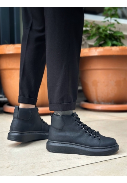 Tugerdi Siyah Bağcıklı Yüksek Hafif Siyah Taban Tarz Erkek Spor Bot TGE230863 