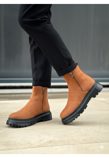 Tugerdi Taba Süet Çift Fermuarlı Hafif Siyah Taban Tarz Yarım Bilek Erkek Bot TGE230927